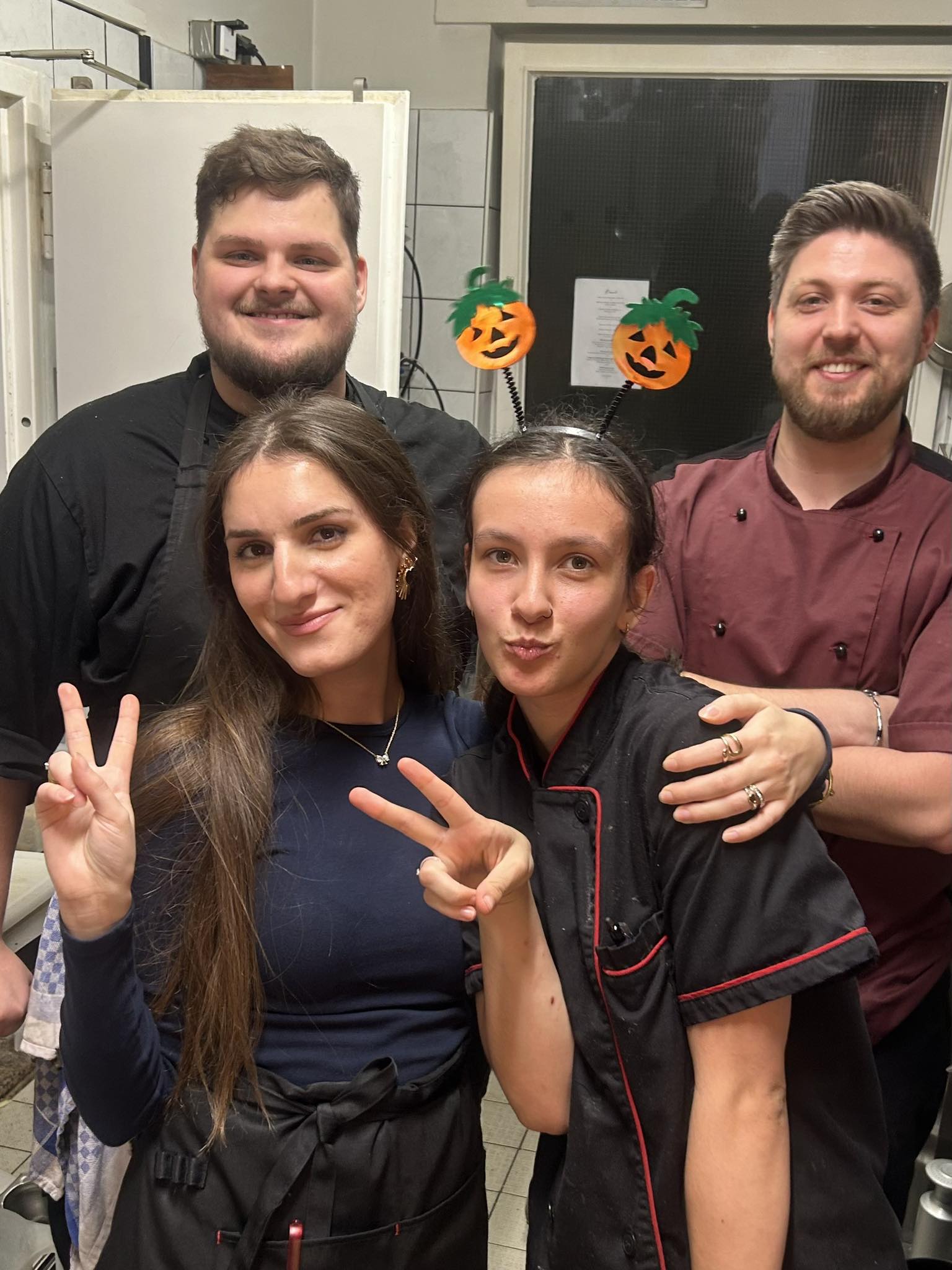 Restaurant JEDERMANN Team Moers - Freundliche Kollegen in der Gastronomie